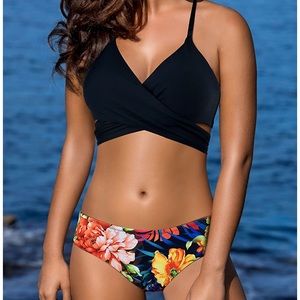 New - Black floral print bikini